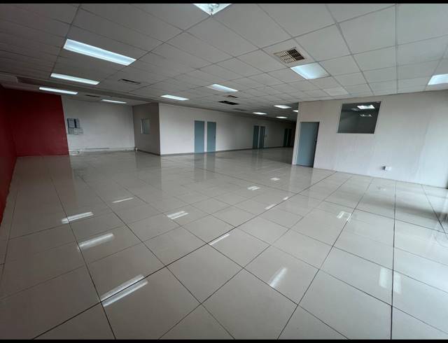2,618M² WAREHOUSE FOR SALE IN STRIJDOMPARK